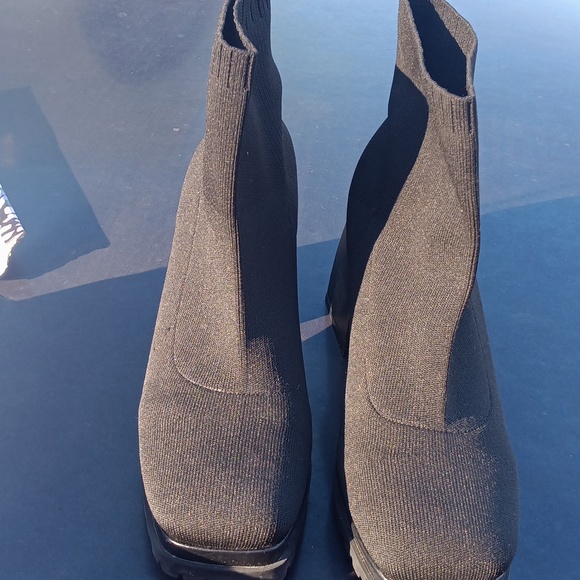 Women's boots - Picture 2 of 2